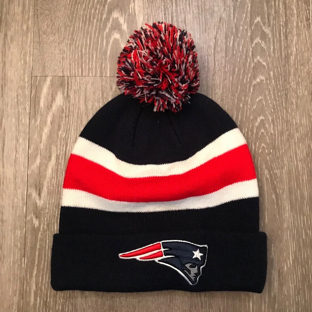 New England Patriots NFL Apparel Beanie Adult OSFA‎